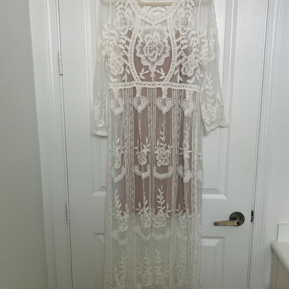 Long Sleeve White Lace Floral Maternity Maxi Photoshoot Dress w/ Tan Slip Dress - Picture 4 of 6